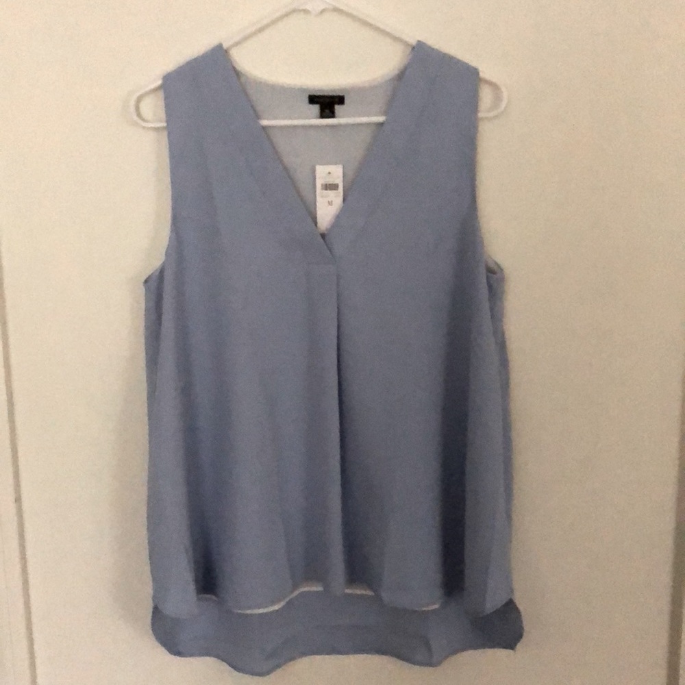 Sleeveless silk top - full bodice. Sz M